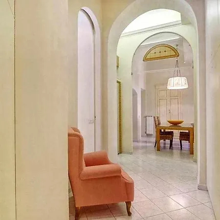Apartment Piazza Repubblica Elegant Florenz